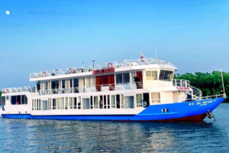 M.V Jol Safary, Luxurious Tourist Ship
